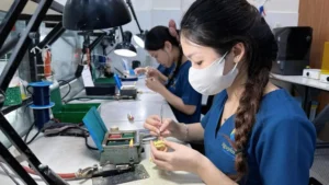 Đội ngũ kỹ thuật viên tay nghề cao tại Labo nha khoa Nguyễn Ngọc